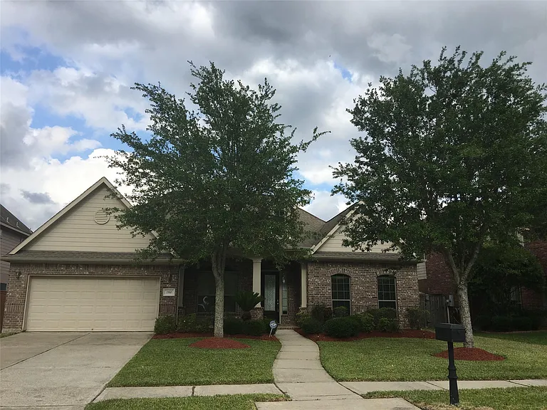 2510 Cambria Ct — Photo 2
