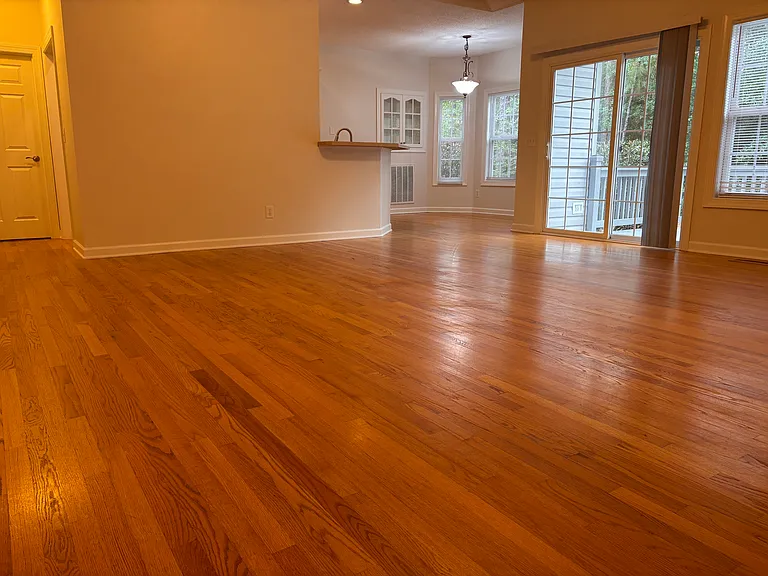 4601 Airport Rd — Photo 4