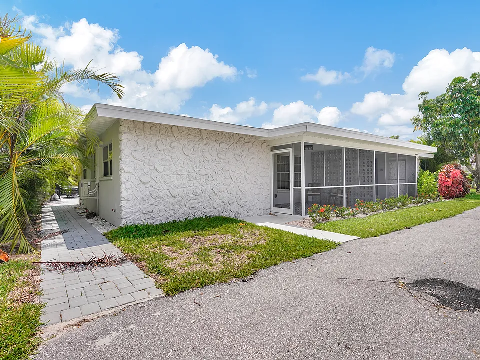 4117 SE 19th Ave #1