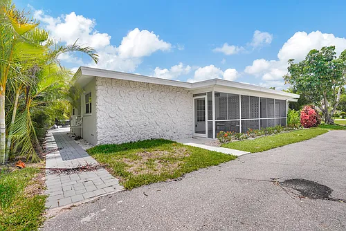 4117 SE 19th Ave #1 Photo 1