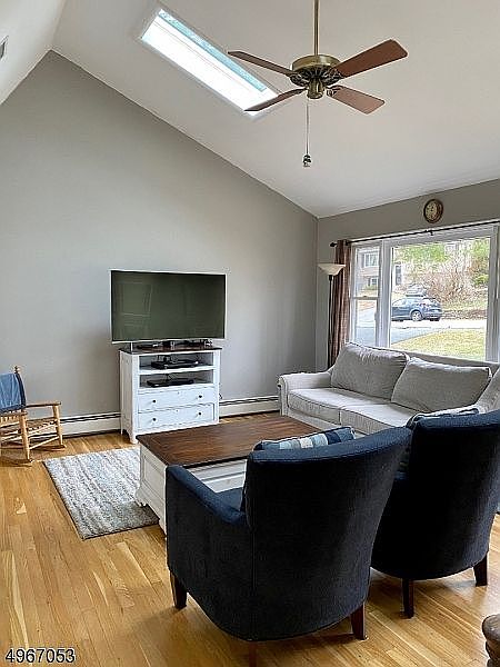 1st image of 6 Mt Heights Dr
