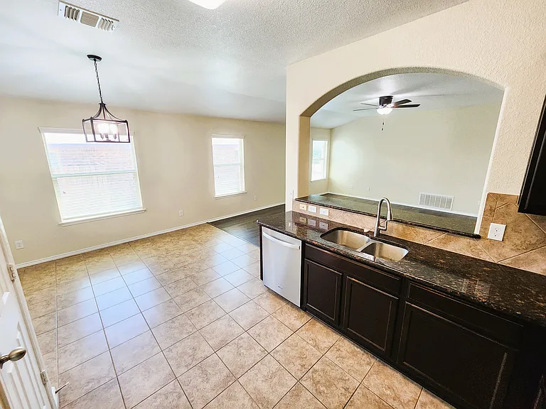 6304 Cool Creek Dr — Photo 9