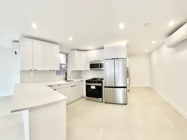 2465 E 1st St, Brooklyn, NY