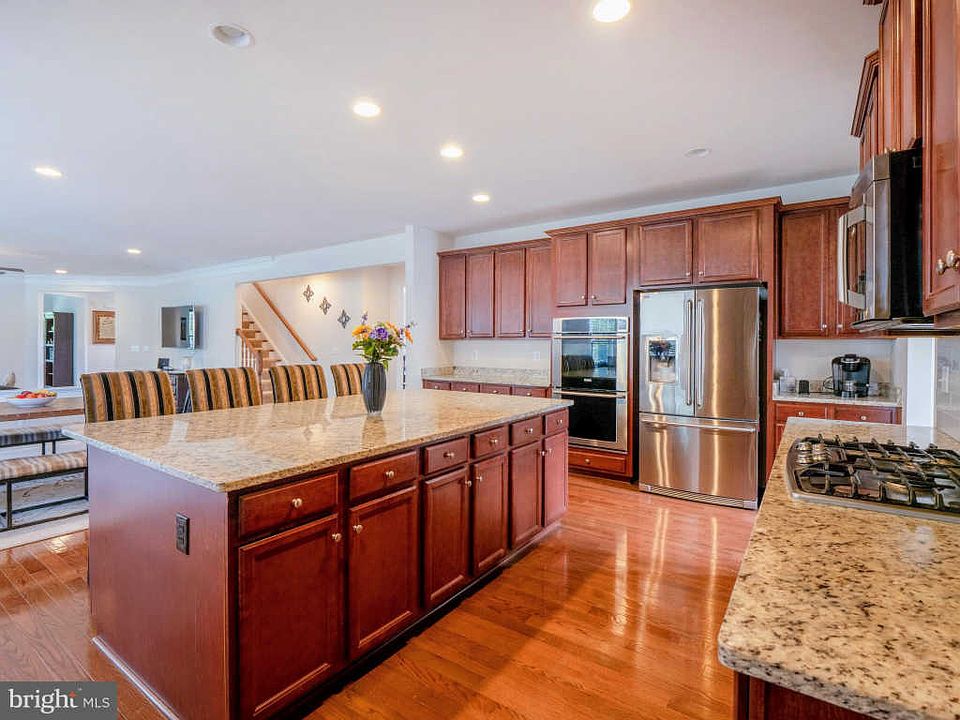 9949 SUMMERWOOD DR Manassas VA Zillow