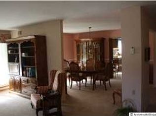 97 Redhill Rd, Manchester, NJ 08759