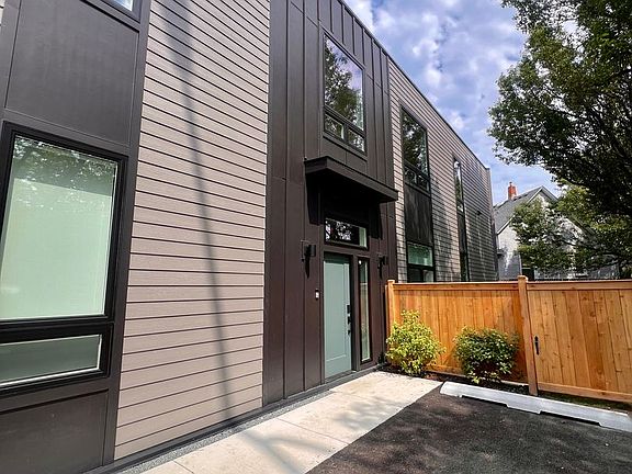 2nd image of 3953 W Dakin St #1
