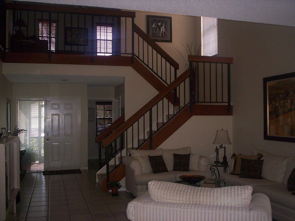 2nd image of 1737 Shoreside Cir