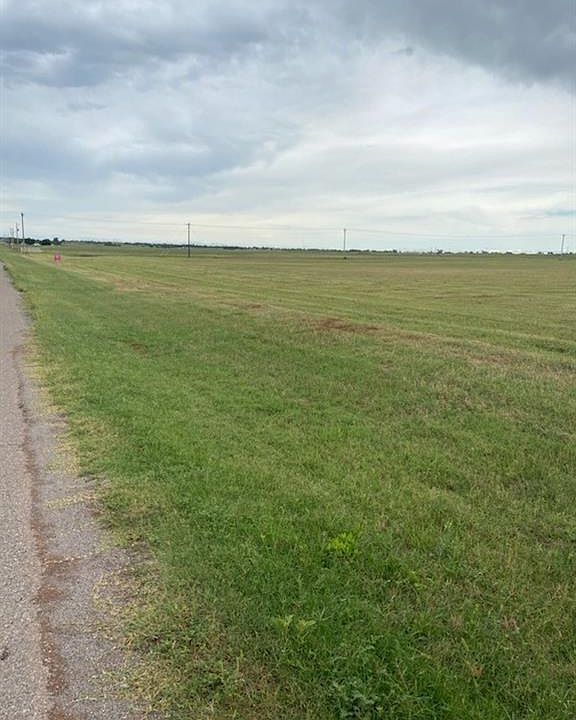 2nd image of E 1140th Rd