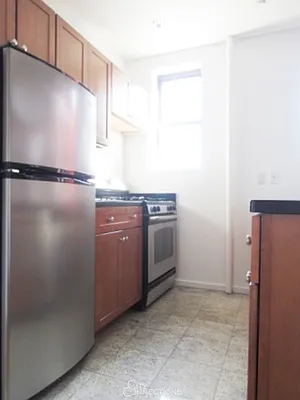 Rented by City Connections Realty | media 19