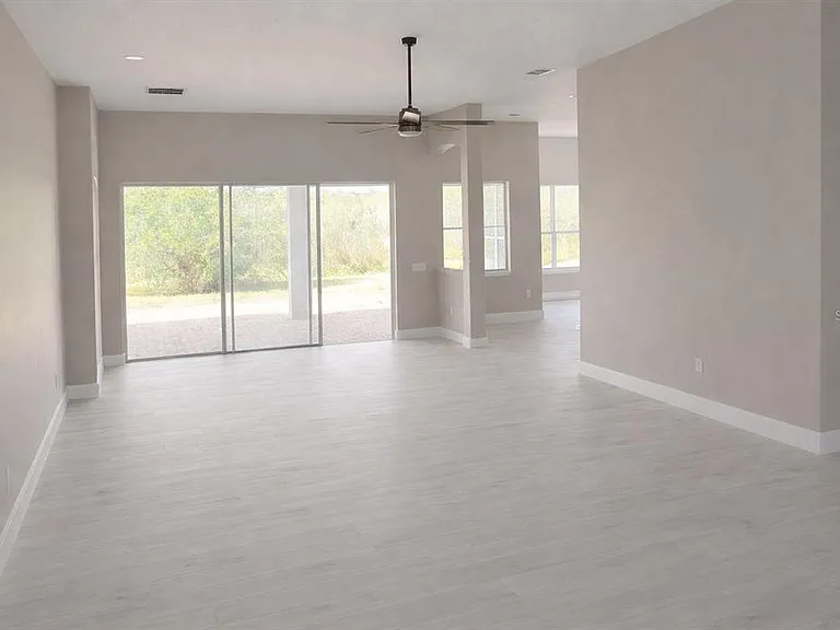 3504 Valleyview Dr — Photo 5