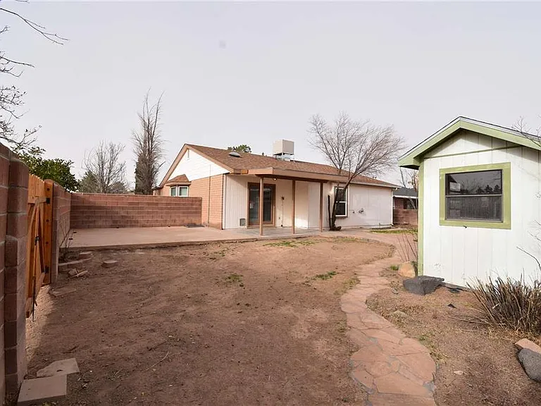 1389 Lindberg Ave — Photo 10