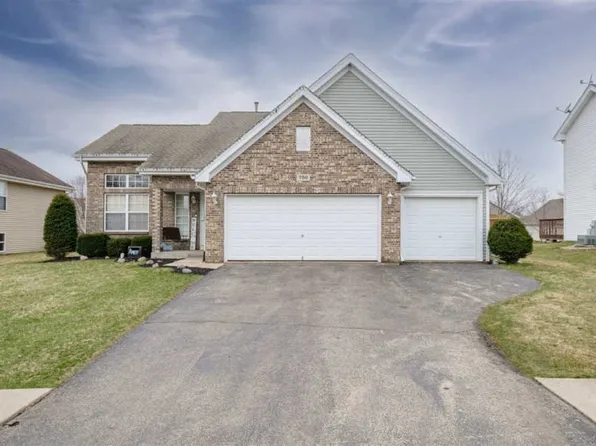 750 Brookview Dr, Byron, IL 61010