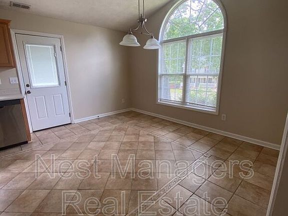 4th image of 1572 Clan Campbell Dr