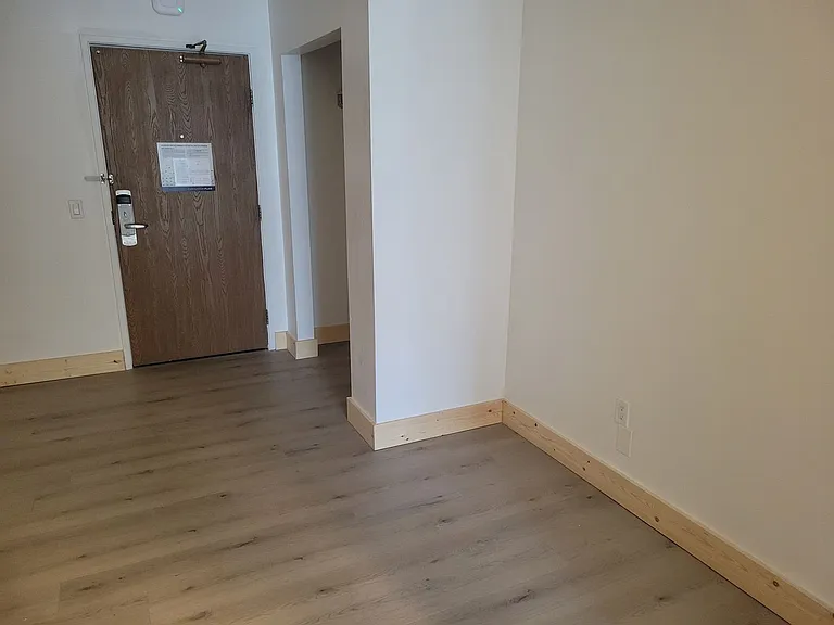 Ski Town Apartments — Photo 139