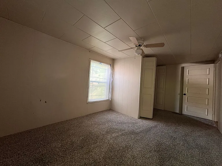 224 Maple St — Photo 12