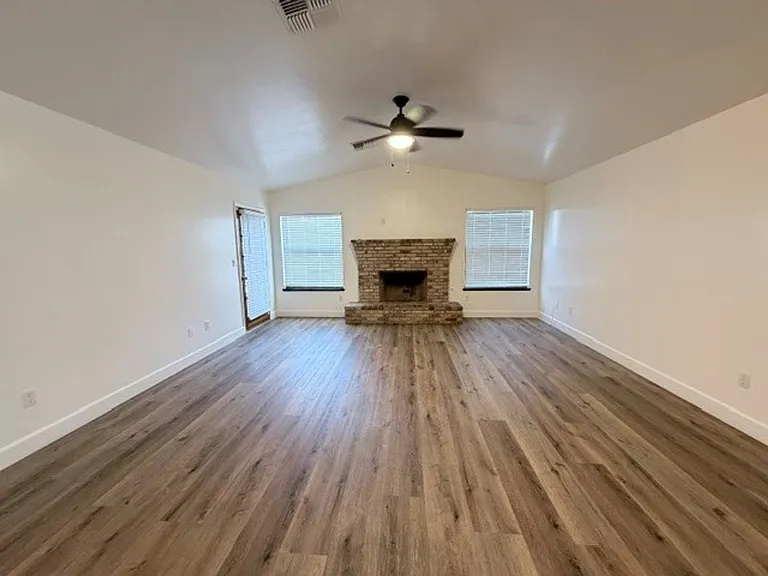 5106 Glacier Canyon Ct — Photo 2