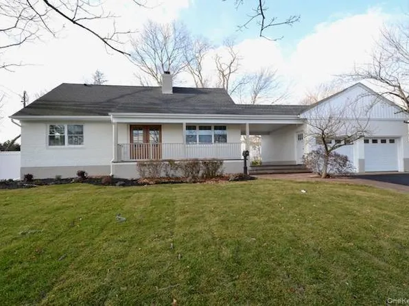 188 Ralph Avenue, Babylon, NY 11702