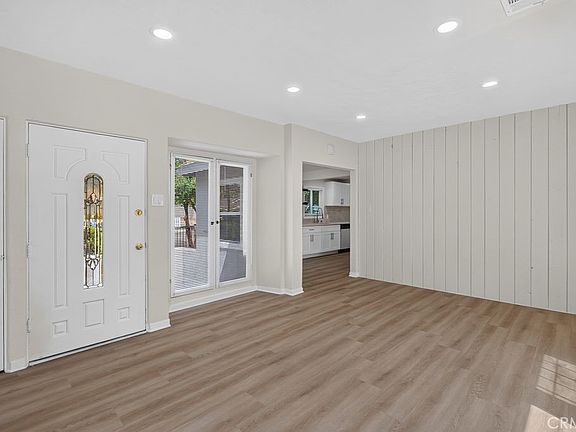 5th image of 416 N Monterey Ave