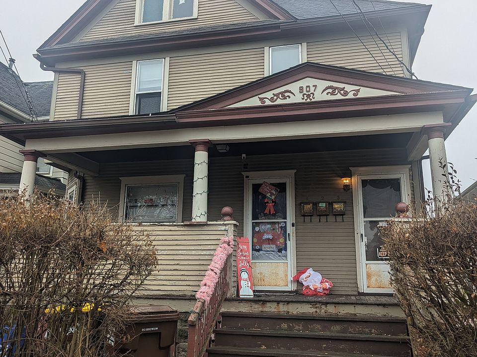 1st image of 907 4th Ave #2