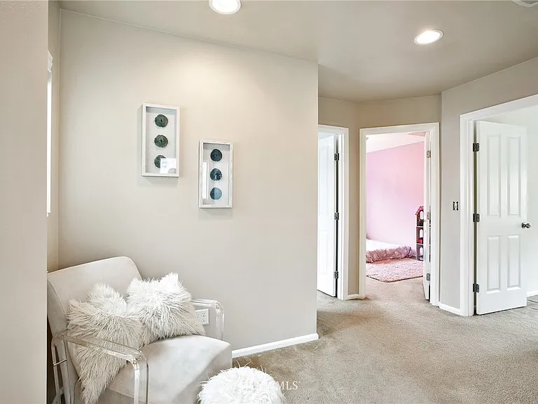 4703 Strathmore Cir SW — Photo 12