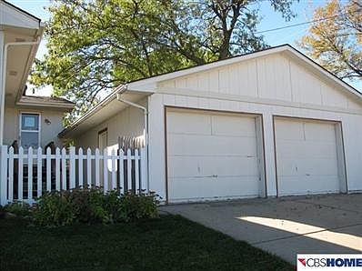 2nd image of 5406 S 93rd St