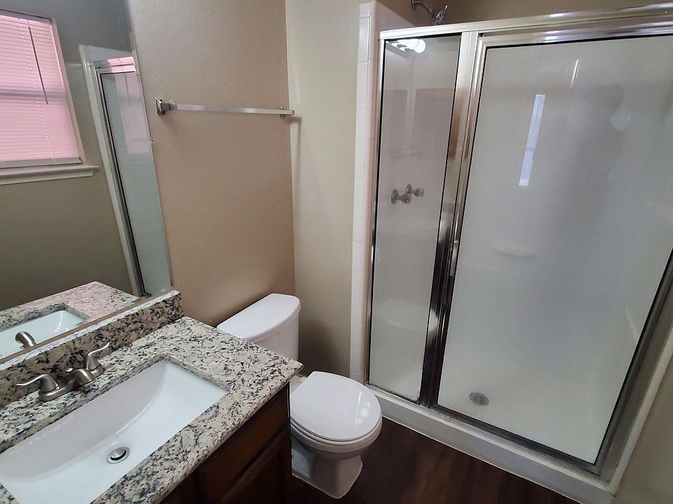 1st image of 10627 Woodleaf Dr