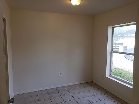 3rd image of 311 E Magnolia St APT 2