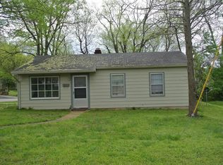408 4th St, Doniphan, MO 63935