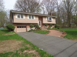 510 Maple Hill Rd, Naugatuck, CT 06770