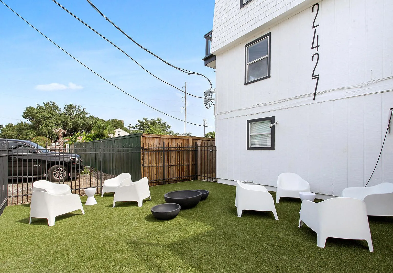 1 bed, 1100 sqft, $1,200 — Photo 4