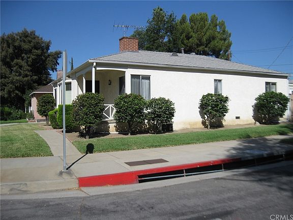 3rd image of 2893 E Del Mar Blvd