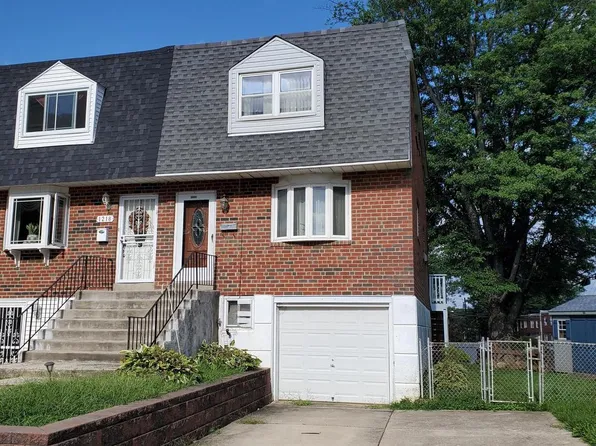 1216 Rainer Rd, Brookhaven, PA 19015