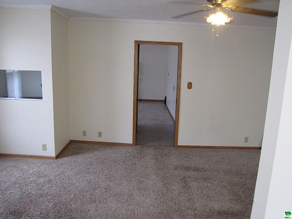 3rd image of 2521 Prospect St