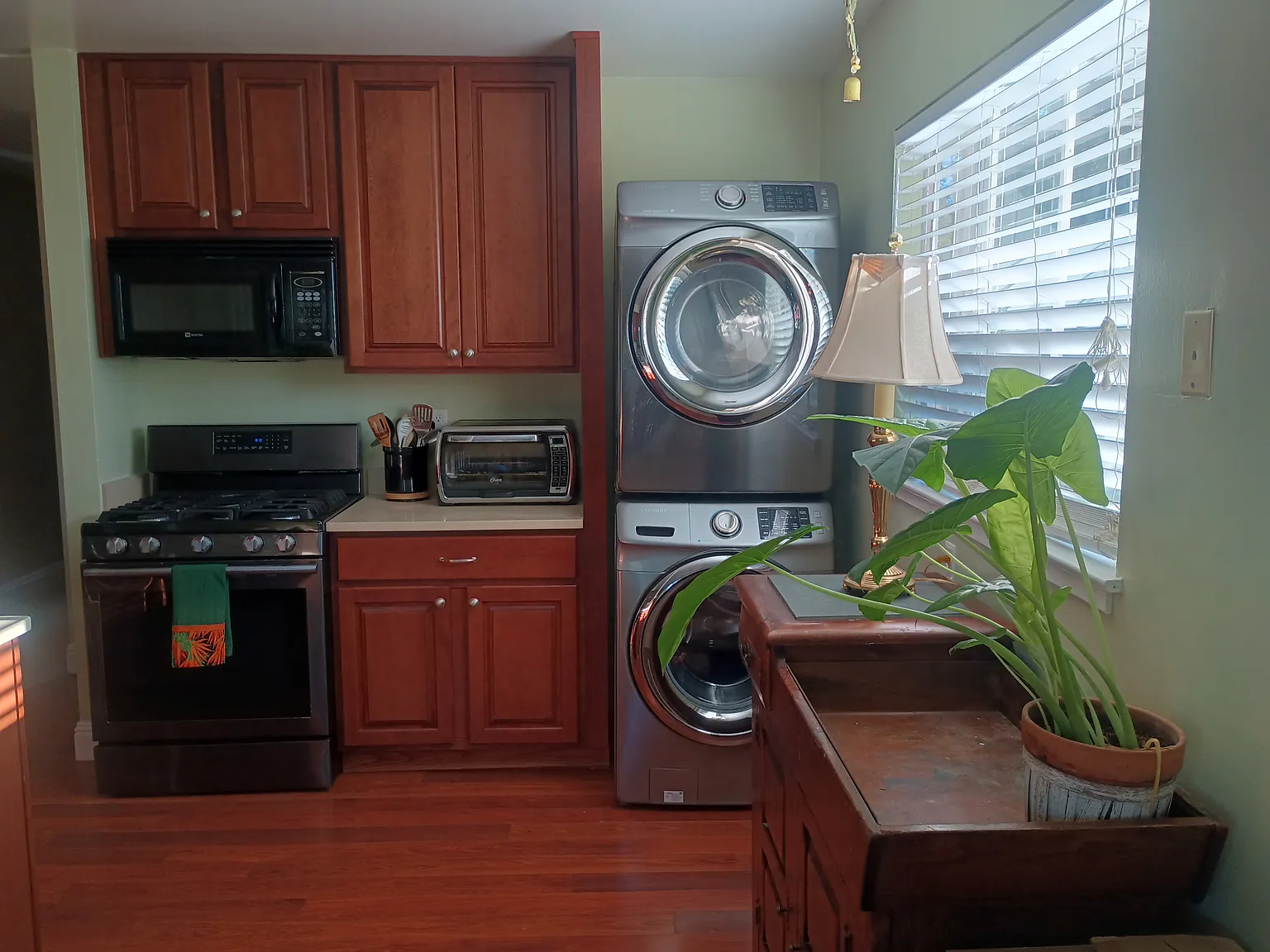 3 bed, 1224 sqft, $1,100 — Photo 4