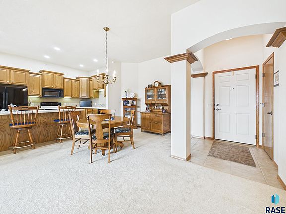 4th image of 6112 S Avalon Ave Unit 307