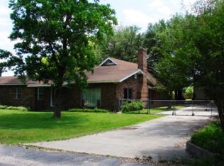 347 Giles Rd, Yoakum, TX 77995