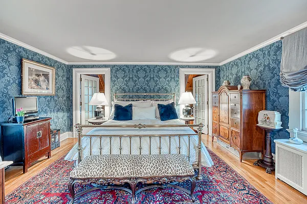 Sold by Century 21 American Homes | media 16