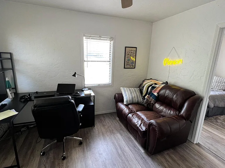 222 N Duncan St #A — Photo 2