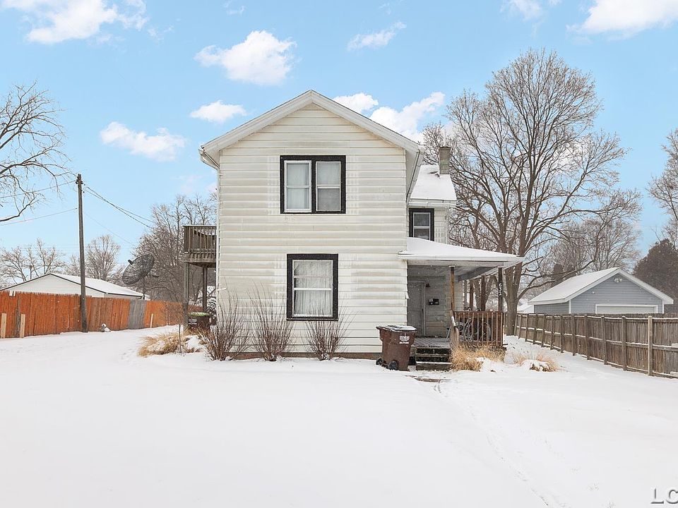 1st image of 632 Division St