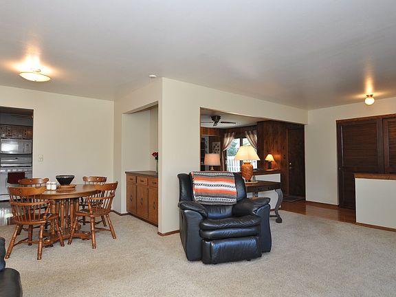 4th image of 8651 W Greenbrook Dr
