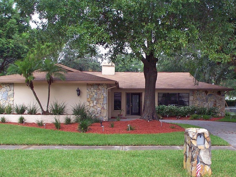 1st image of 5003 Barrowe Pl