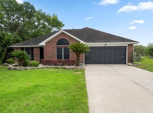 5802 Winding Brook Dr, Dickinson, TX 77539