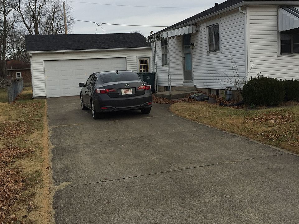 2nd image of 33 NW 16th St