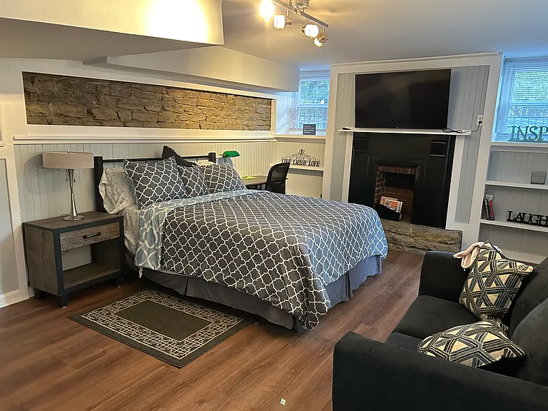 3141 Bishop St #4 — Photo 8