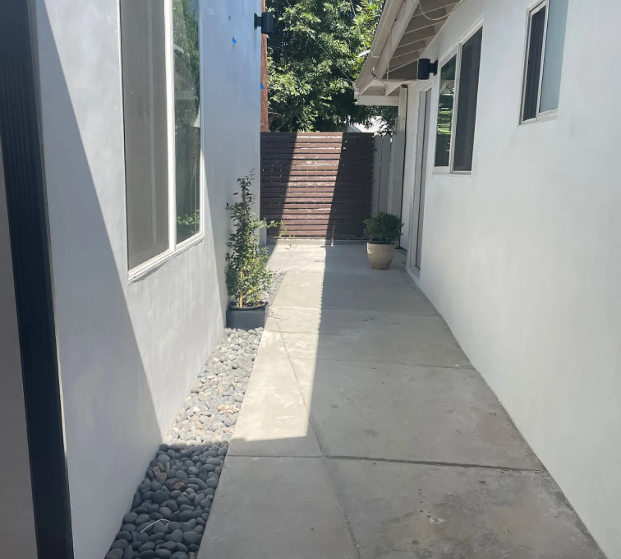 1 bed, 400 sqft, $1,600 — Photo 1