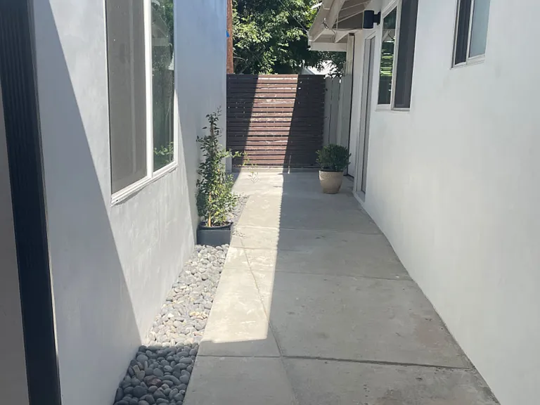 2306 S Rainer Ave #B — Photo 1