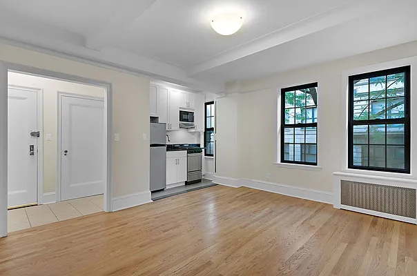 Rented by Cooper & Cooper Real Estate | media 26