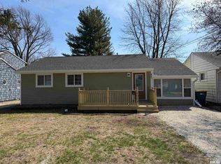1064 Johnston St, Galesburg, IL 61401