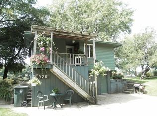 926 Cottage Row Rd, Cedar Falls, IA 50613