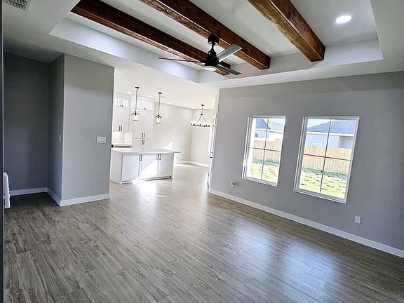 3rd image of 485 Balli Cir